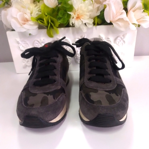 Prada camo sneakers size 35 US 5 - Picture 3 of 12